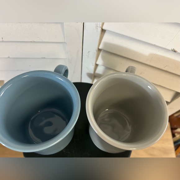 Fiesta USA 2 mugs Fiestaware marked on bottom - soft gray and blue pair - Picture 4 of 8